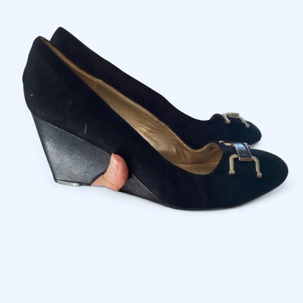 Bandolino Black Wedge Heels with Bow Detail